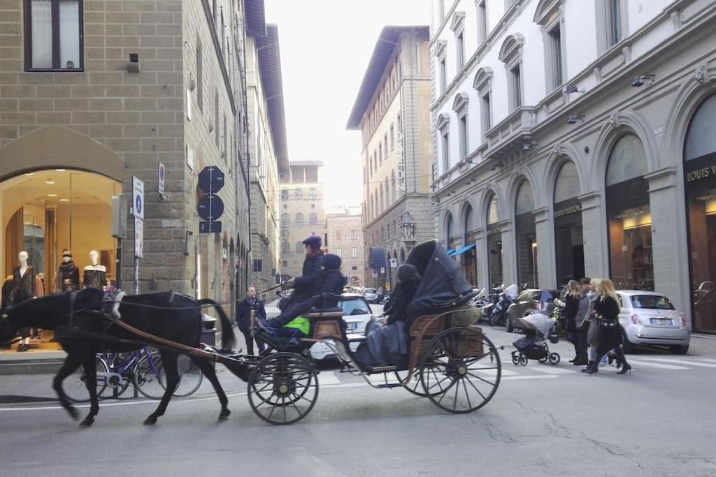 San Donato With Parking Apartment Florenz