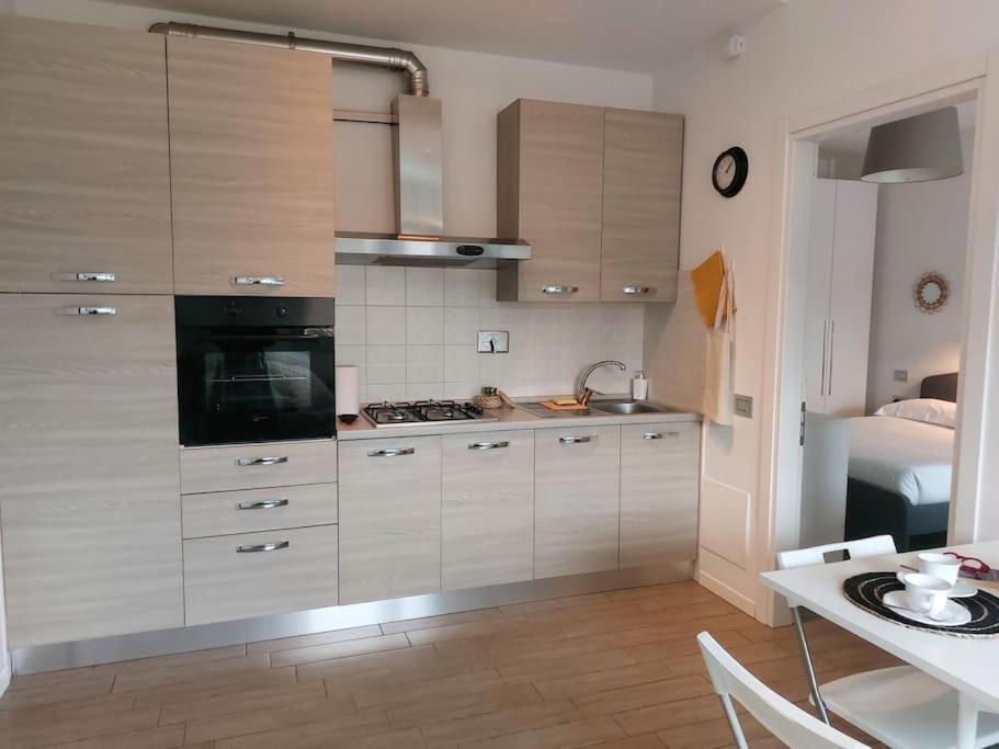 San Donato With Parking Apartment Florenz